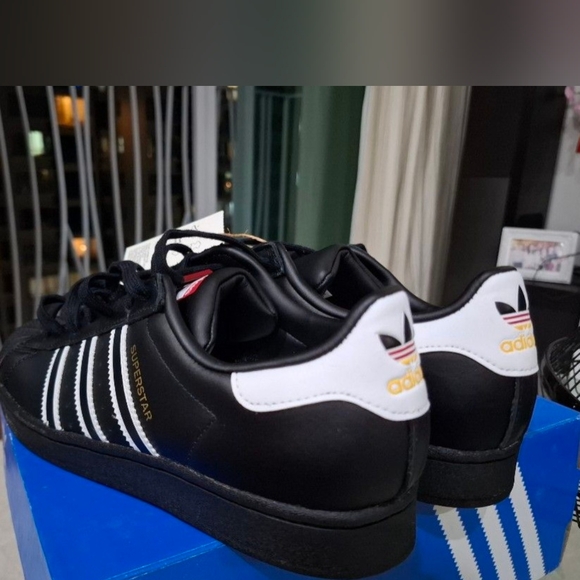ADIDAS SUPERSTAR WORLD CUP PREMIUM EDITION MEN'S US SIZE 9.5 BRAND NEW IN BOX - Picture 3 of 10